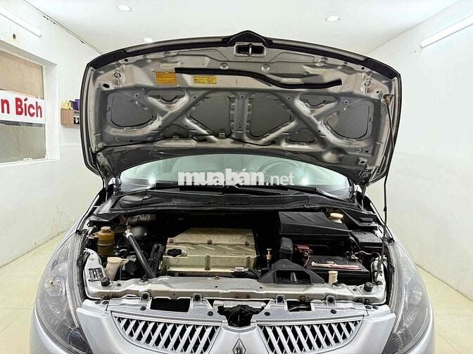 Mitsubishi Grandis 2005 2.4 AT - 120000 km