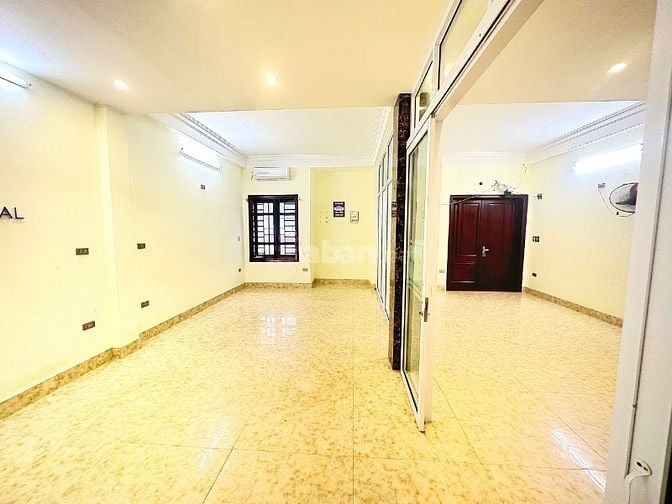 Cho thuê tầng 1 và tầng 2 nhà liền kề khu Flc Garden City, Đại Mỗ 