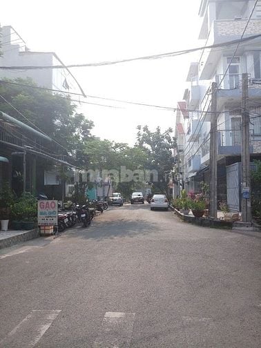Nhà KDC bình hưng đối diện bến xe Q8 dt: 8m x 20m, 1 lầu