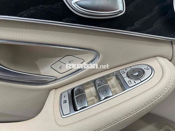 Mercedes Benz C200 2019