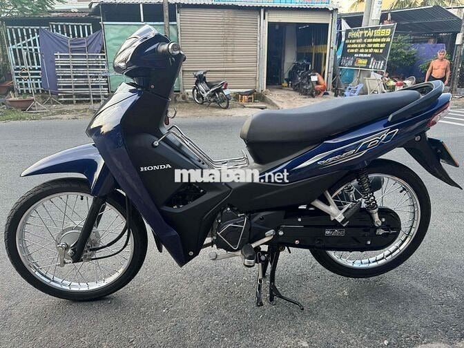 xe đẹp may em zin.9chủ gia xem xe lộ vòng cung