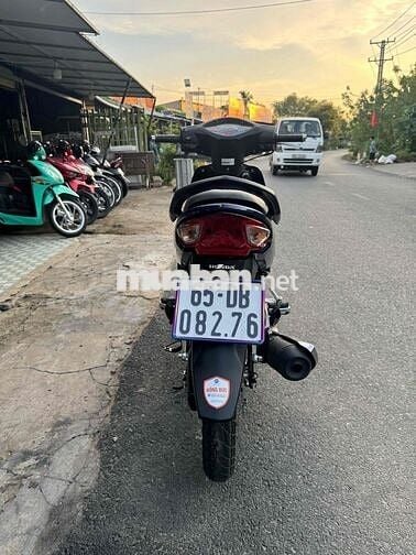 xe đẹp may em zin.9chủ gia xem xe lộ vòng cung