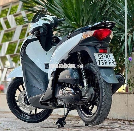 Honda SH 150 đời 2013 bstp 59M1-738.69  (  chính