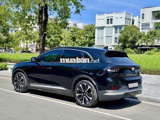 VF8 Plus 2022 thuê Pin tiên phong đẹp xuất sắc