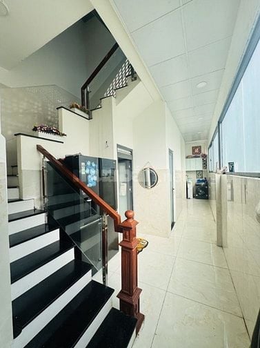 Nhà 2 Mặt Tiền Đường Số 8 Linh Xuân, Đất 61m2 có 5Pn 3wc Sổ hồng riêng