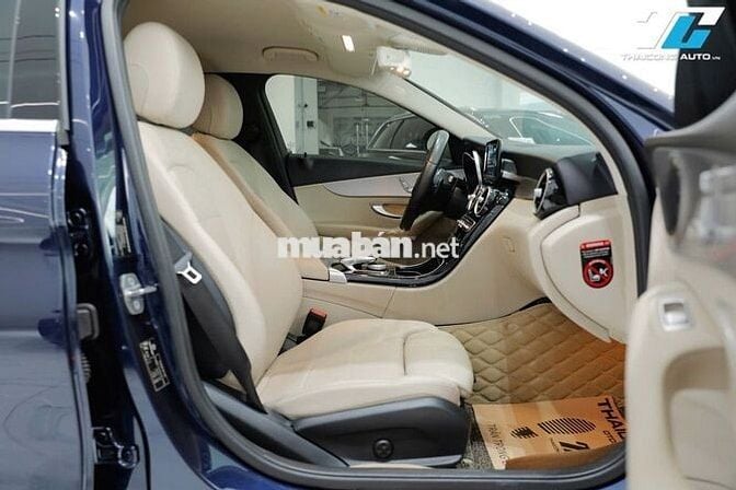 Mercedes Benz C180 2019