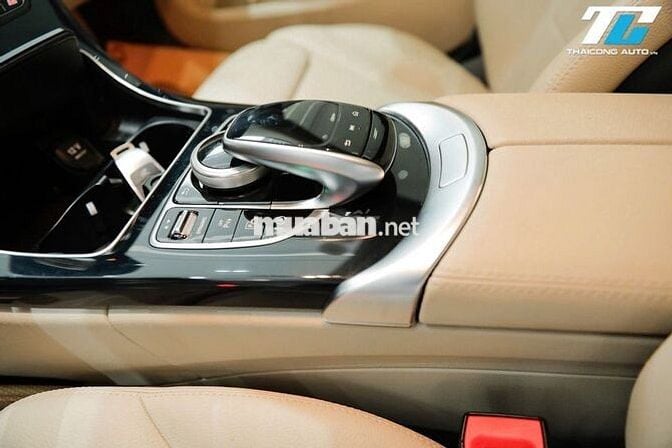 Mercedes Benz C180 2019