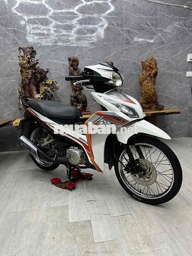 👉Wave RSX chính chủ bstp máy móc zin êm