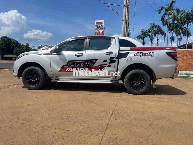 BT50 sx 2015 bản pull 3.2 AT 4x4 số tự động 2 cầu