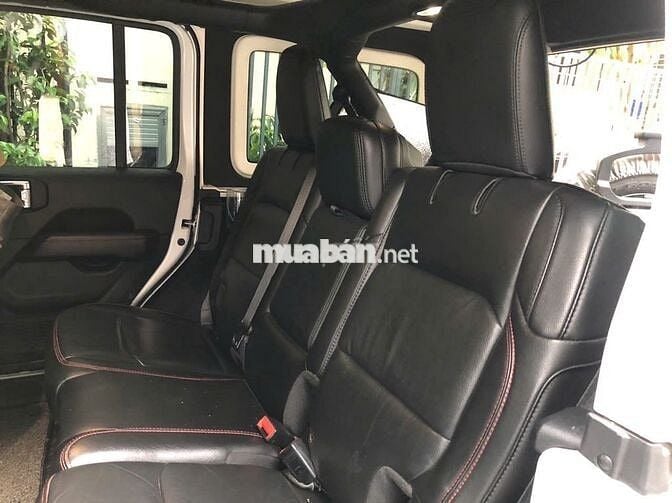 Cực đẹp giá tốt-Jeep Wrangle Rubicon Unlimited 2.0