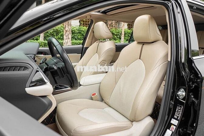 Toyota Camry 2.5Q 2020 - 799 Triệu