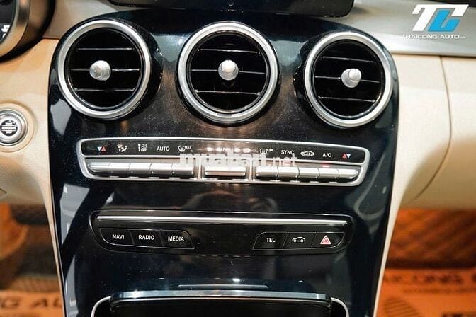 Mercedes Benz C180 2019