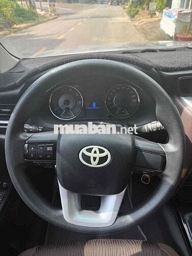 Toyota Fortuner 2017 2.4G 4x2 MT - 120000 km