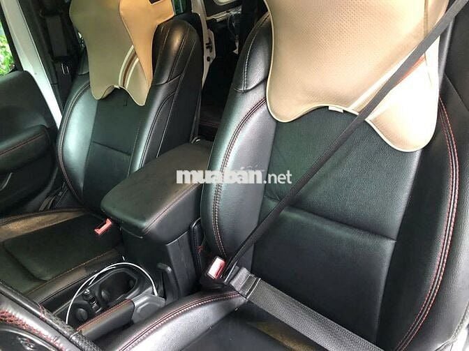 Cực đẹp giá tốt-Jeep Wrangle Rubicon Unlimited 2.0