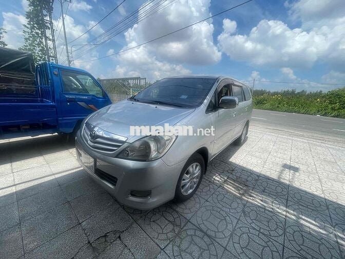 Toyota Innova 2009 G - 123459 km