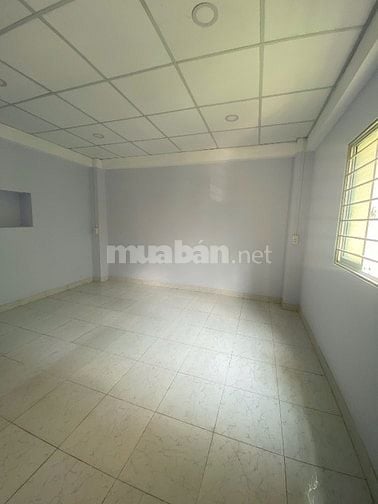 Hẻm xe hơi CMT8,Gần mặt tiền Ngang 4m,3Tầng,7PN,Thông Ra Hoà Hưng 
