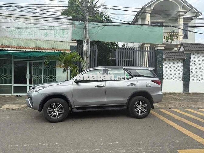 Toyota Fortuner 2017 2.4G 4x2 MT - 120000 km