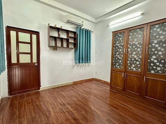 Nhà cho thuê nguyên căn hẻm xe hơi 217/35 Bùi Đình Túy