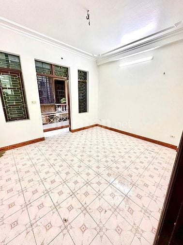 Cho thuê nguyên căn nhà 50m2 phố Hoàng Văn Thái, Thanh Xuân, 4 tầng