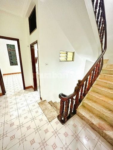 Cho thuê nguyên căn nhà 50m2 phố Hoàng Văn Thái, Thanh Xuân, 4 tầng