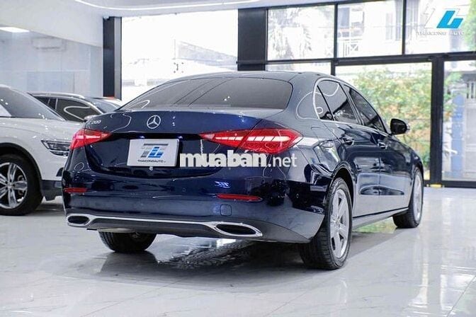 Mercedes C200 Avantgarde Model 2022 - 32000km