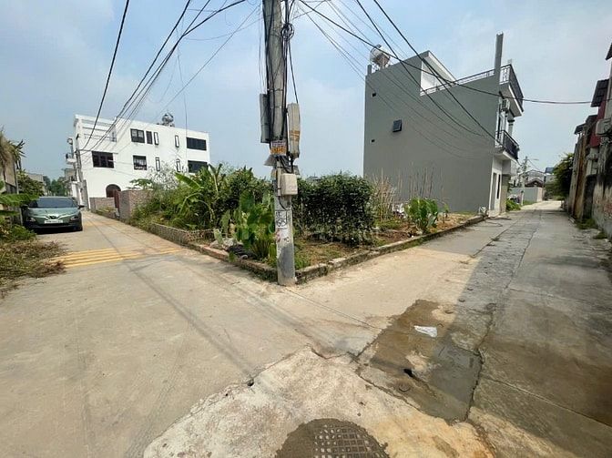 chính chủ cần bán 50m thổ cư tại tổ 9 quang minh sát với kcn và kdt