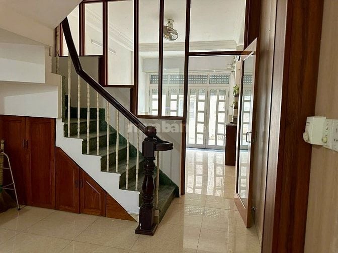 Nhà cho thuê nguyên căn hẻm xe hơi 217/35 Bùi Đình Túy