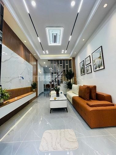  CỰC PHẨM KIM GIANG – 40M² – 4 TẦNG – DÂN XÂY ĐẸP – GIÁ CHÀO 8.65 TỶ 