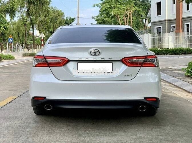 Toyota Camry 2.5Q 2020 Trắng - MỚI ÊM ĐẸP