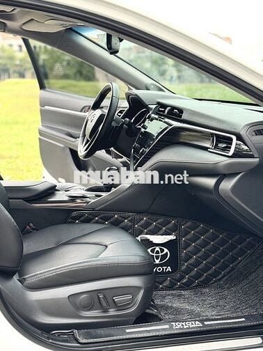 Toyota Camry 2.5Q 2020 Trắng - MỚI ÊM ĐẸP