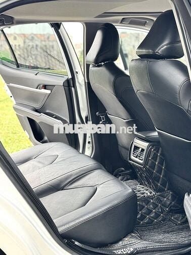 Toyota Camry 2.5Q 2020 Trắng - MỚI ÊM ĐẸP