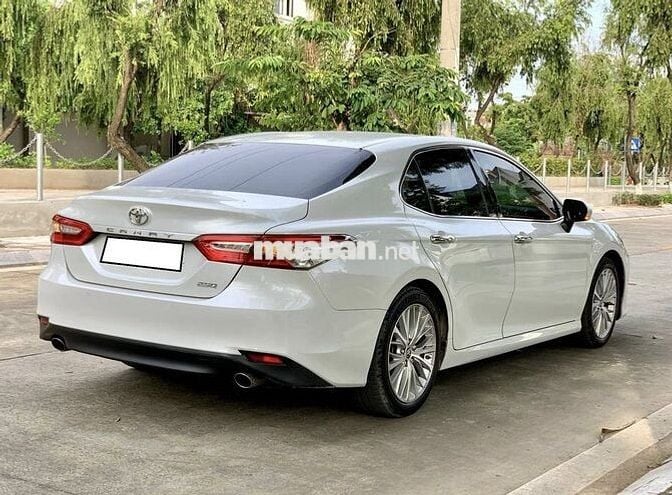 Toyota Camry 2.5Q 2020 Trắng - MỚI ÊM ĐẸP