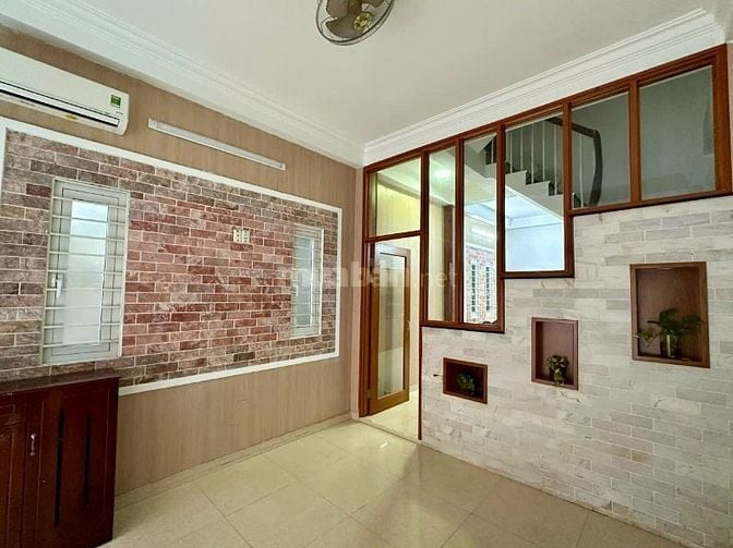 Nhà cho thuê nguyên căn hẻm xe hơi 217/35 Bùi Đình Túy