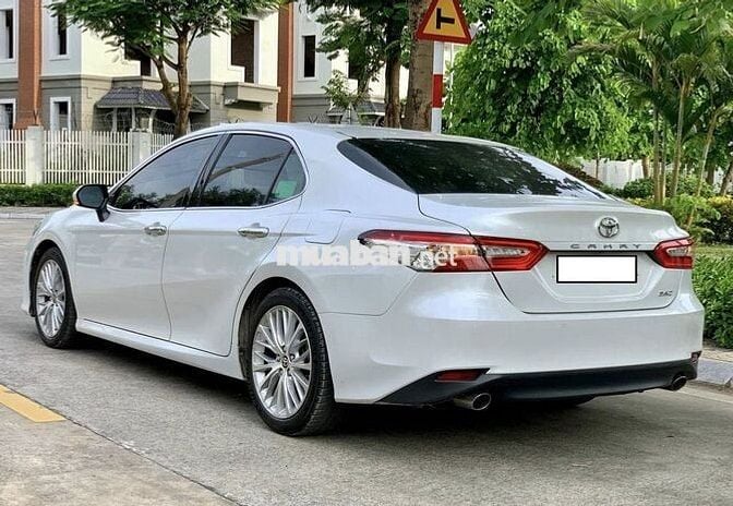 Toyota Camry 2.5Q 2020 Trắng - MỚI ÊM ĐẸP