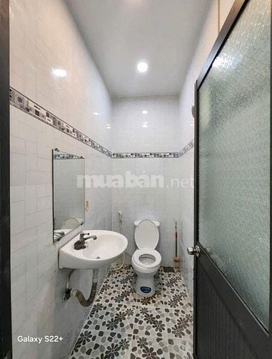 Cần bán gấp căn nhà 55m2 ở Bà Điểm - Hóc Môn giá 765 triệu.