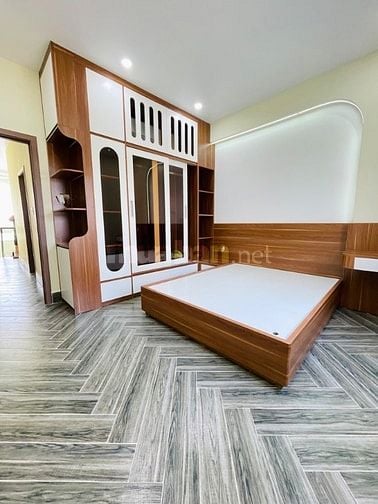 CHỈ 3,95 TỶ CÓ NGAY NHÀ MỚI Ở NGAY CỰC ĐẸP - HẺM XE TẢI THÔNG