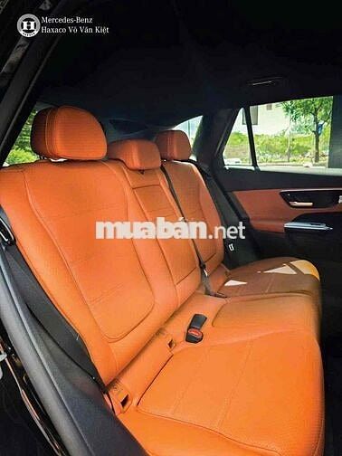 Mercedes Benz GLC200 -  2023 - 30 km
