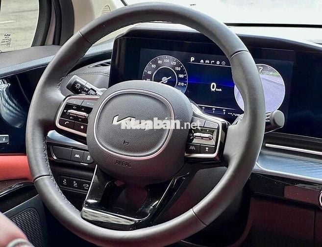 Kia Carnival 2023 Signature 2.2D - 49000 km