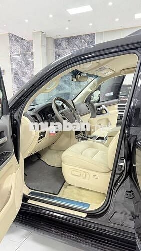 Bán Toyota Land Cruiser 4.6 V8 sản xuất 2016.