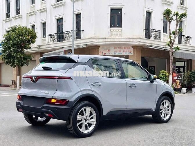 VinFast VF5 Plus tiện dụng trong việc kinh doanh