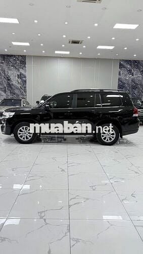 Bán Toyota Land Cruiser 4.6 V8 sản xuất 2016.