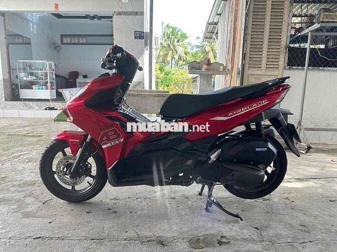 xe mới chát odo 8k còn bảo hành hãng