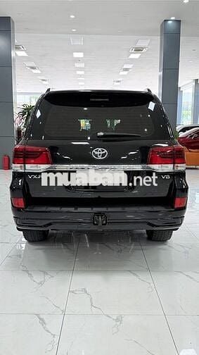 Bán Toyota Land Cruiser 4.6 V8 sản xuất 2016.