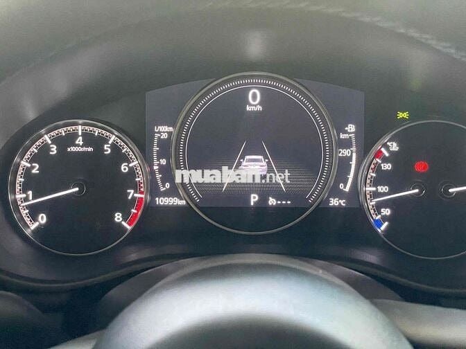 Mazda 3 2024 1.5L Luxury - 10000 km