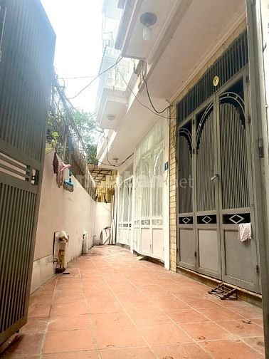 Bán nhà khu quân đội ngõ 269 Lạc Long Quân 3 ô tô tránh nhau 