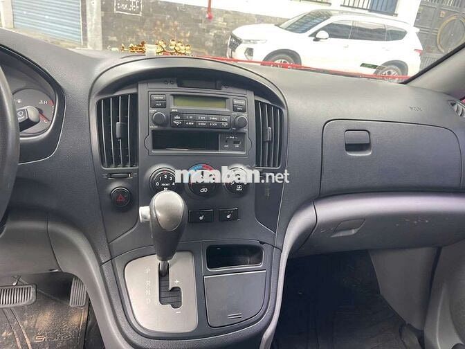 HYUNDAI STAREX BÁN TẢI TỰ ĐỘNG MÁY DẦU CỰC ĐẸP