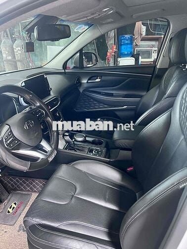 Hyundai Santa Fe 2019 2.2D Premium - 80000 km