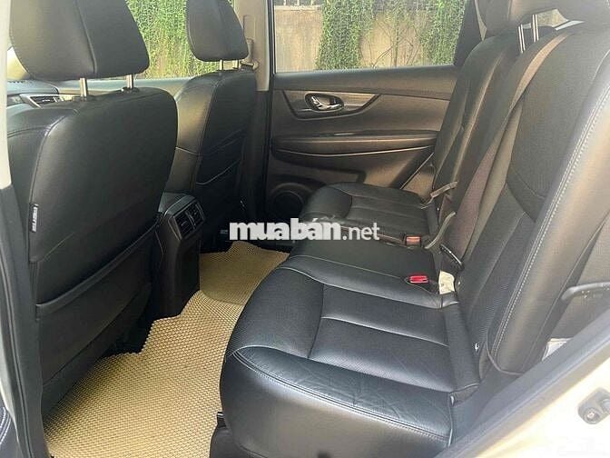 Nissan X trail 2016 2.5 SV 4WD - 80000 km