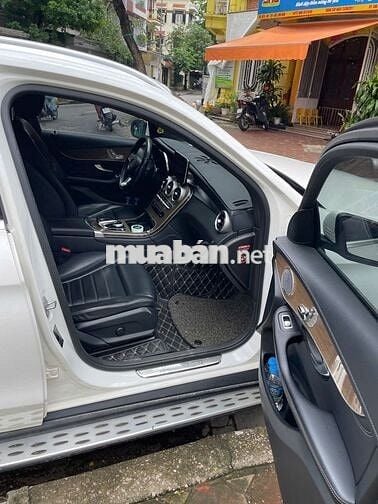 Mercedes Benz GLC 2018 250 4MATIC - 16000 km