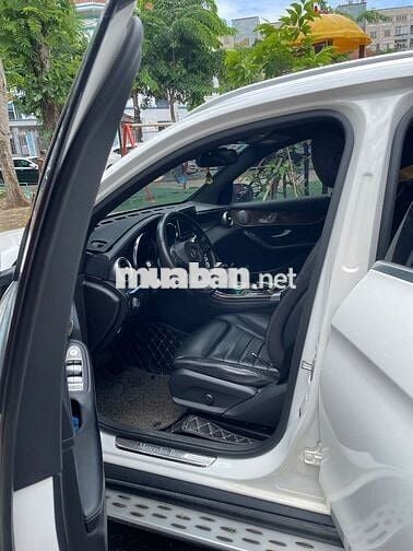 Mercedes Benz GLC 2018 250 4MATIC - 16000 km